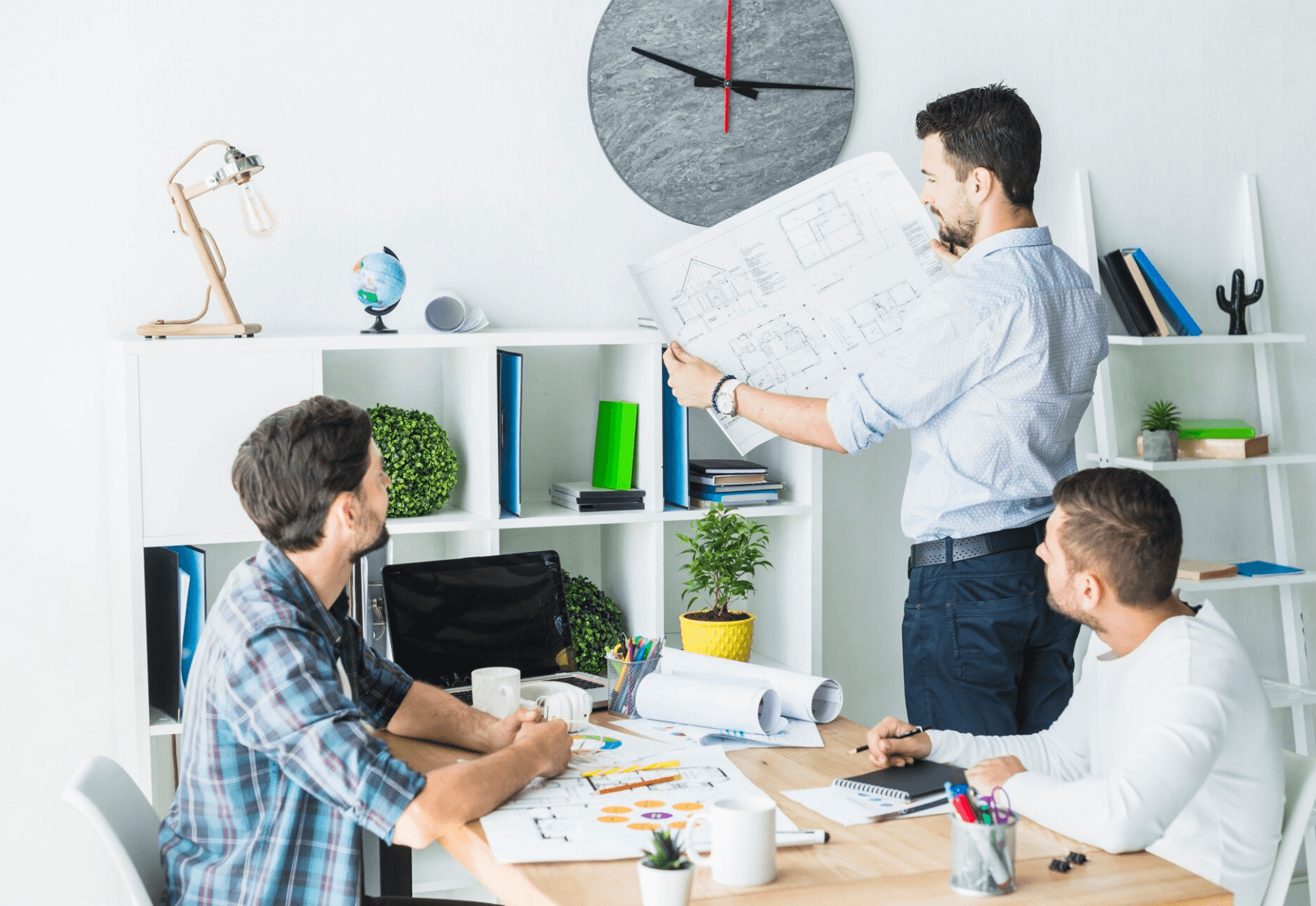 Why choose us - Professional team collaboration