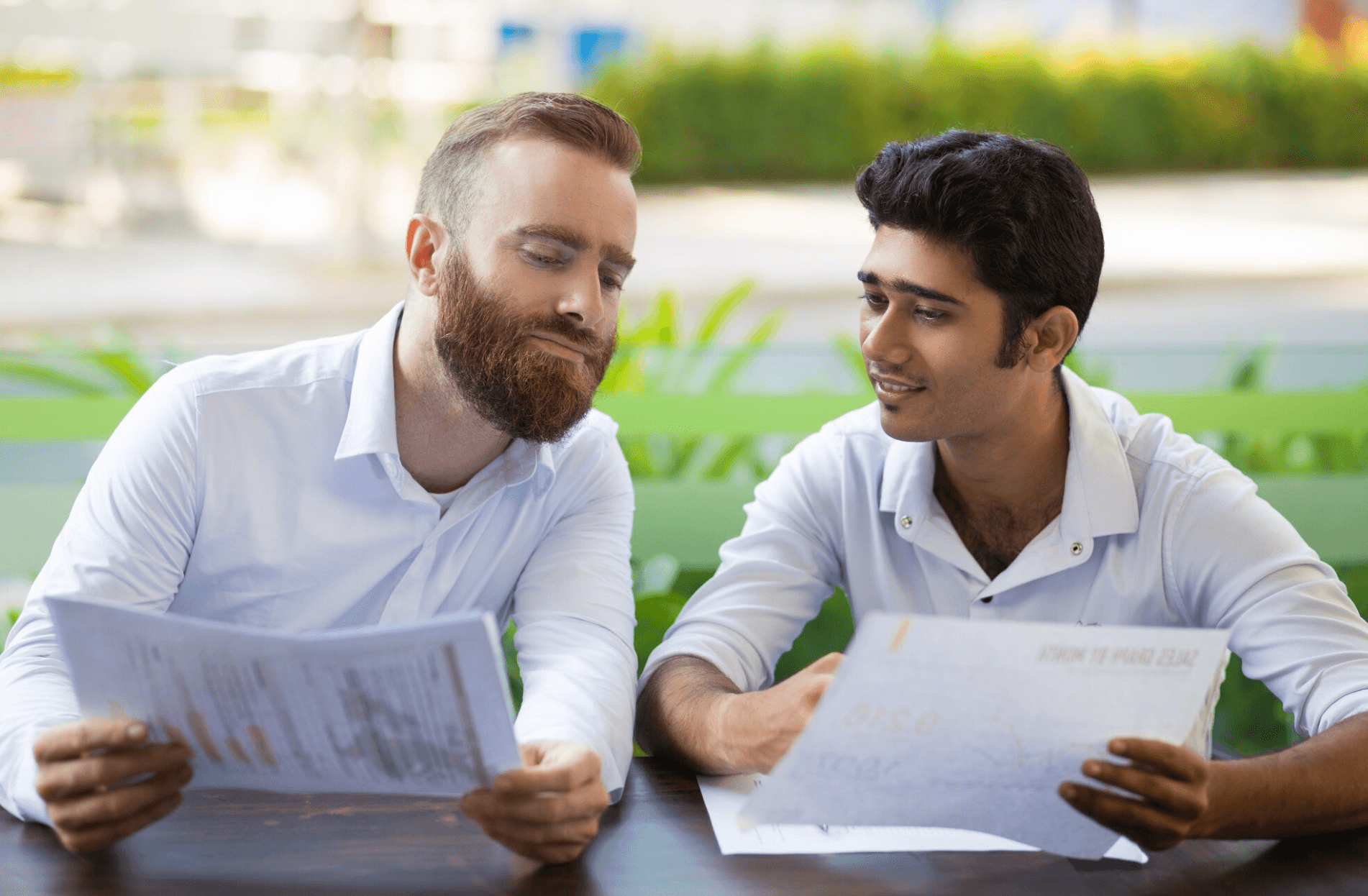 Why choose us - Professional team collaboration