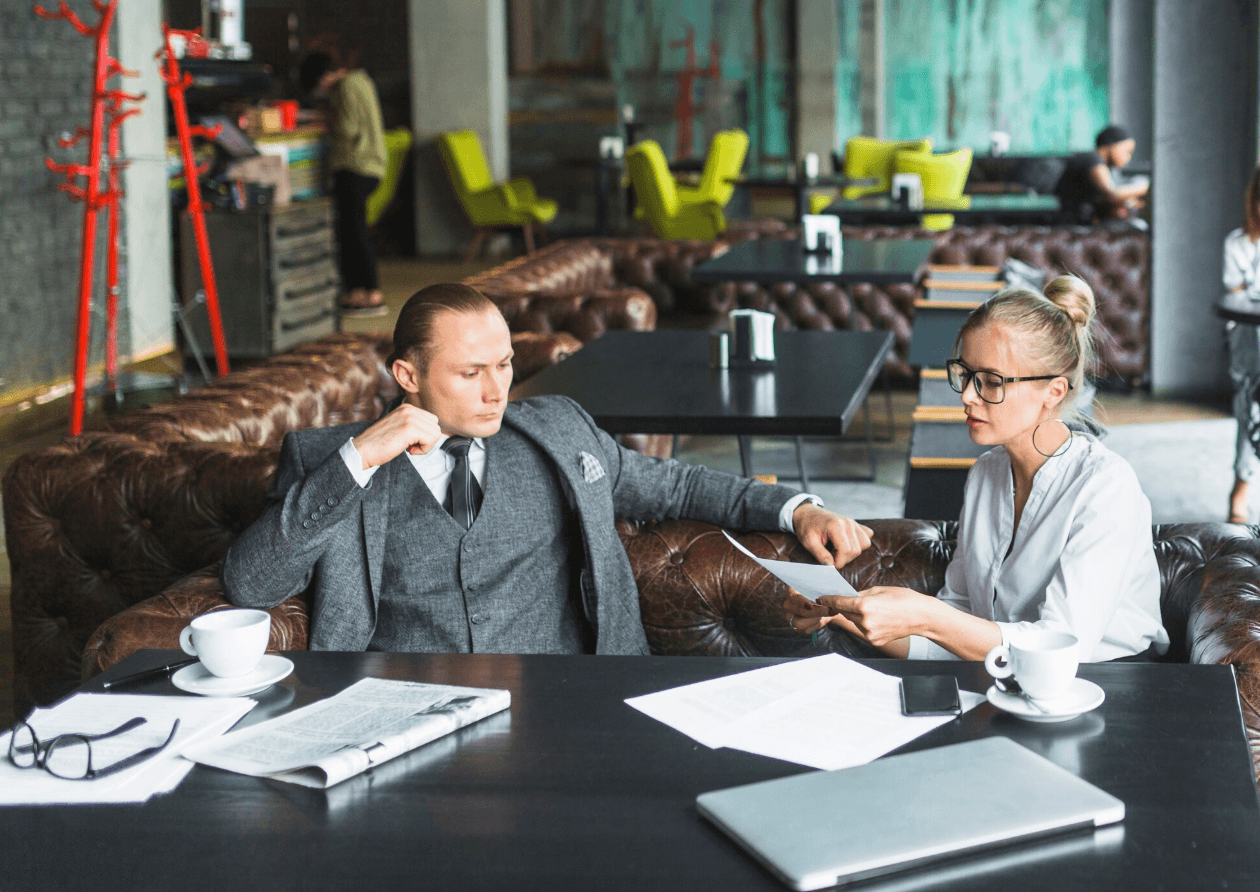 Why choose us - Professional team collaboration